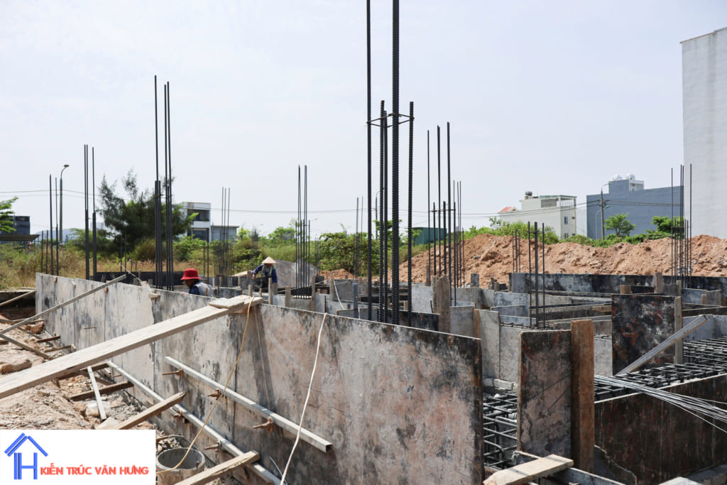 XÂY NHÀ Ở CẦN GIUỘC