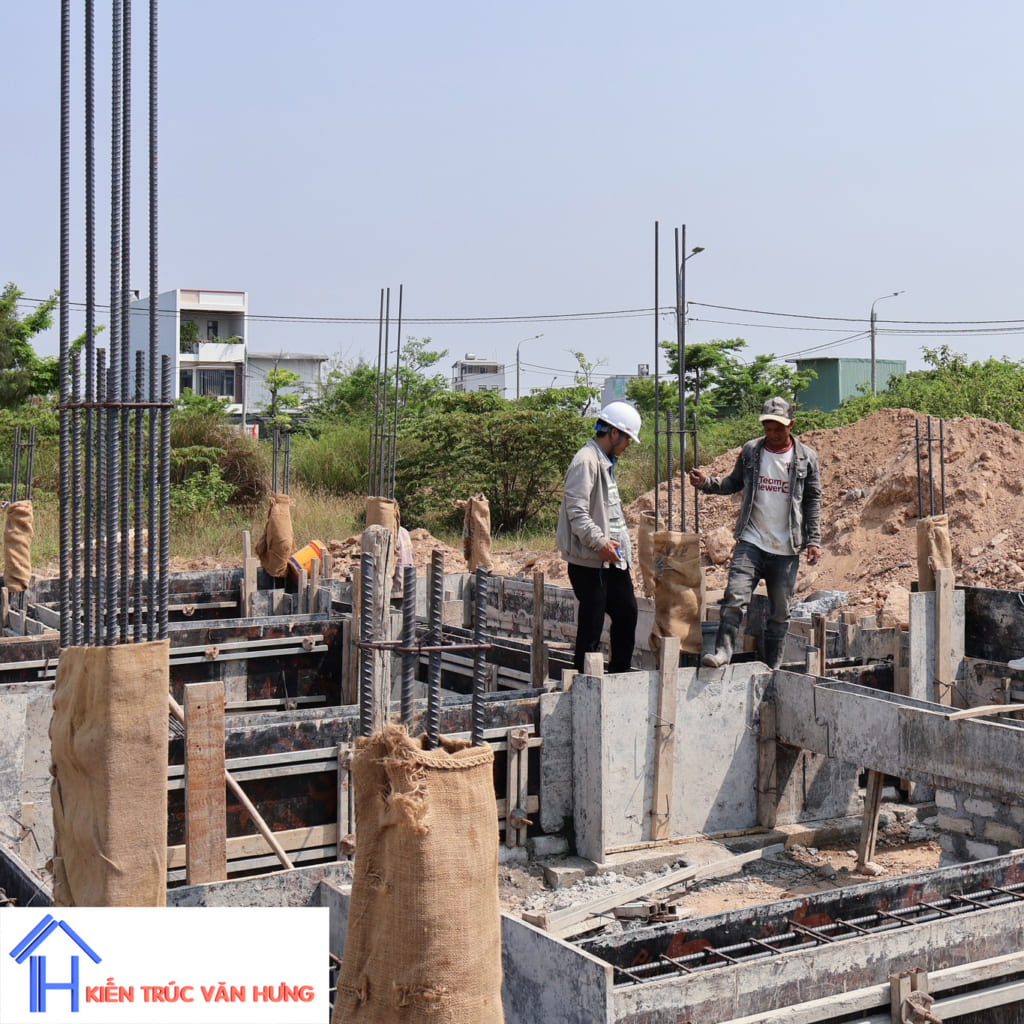 THI CÔNG NHÀ Ở CẦN GIUỘC