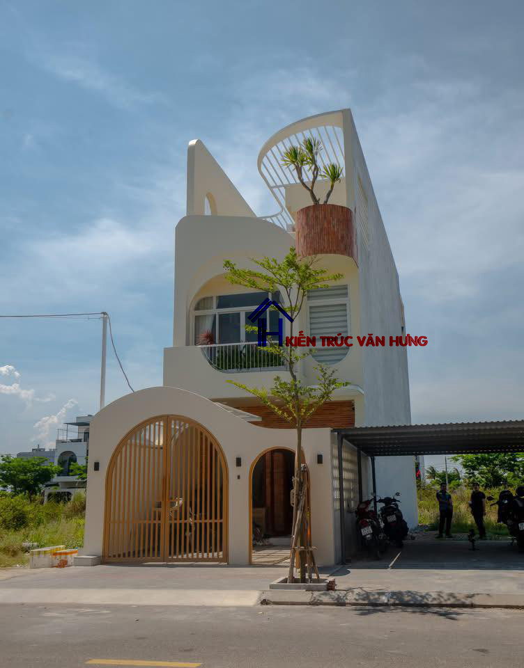 THI CÔNG NHÀ CAM RANH