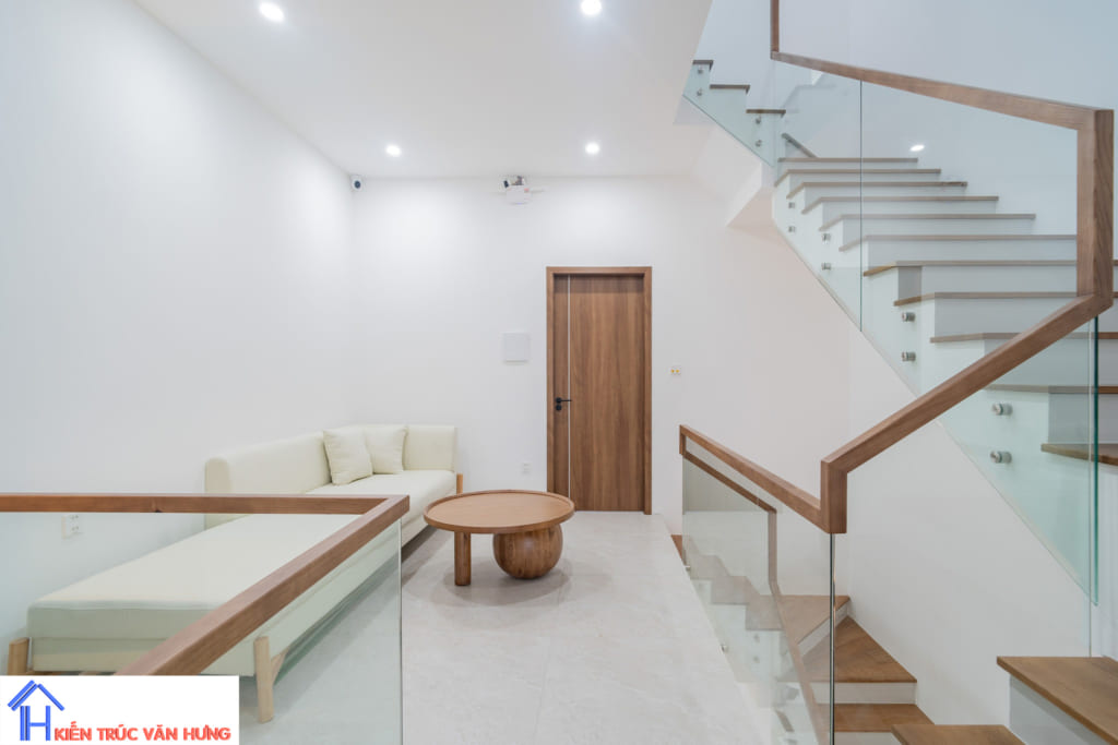 THI CÔNG NHÀ DĨ AN