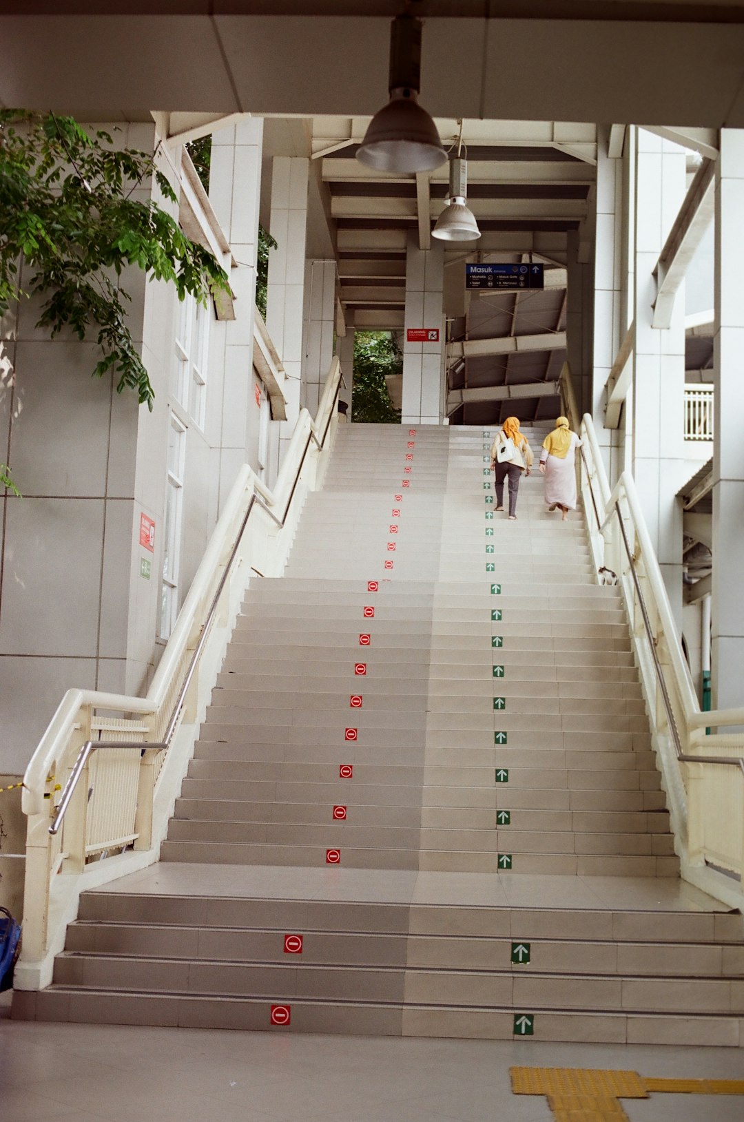 Measuring stair height