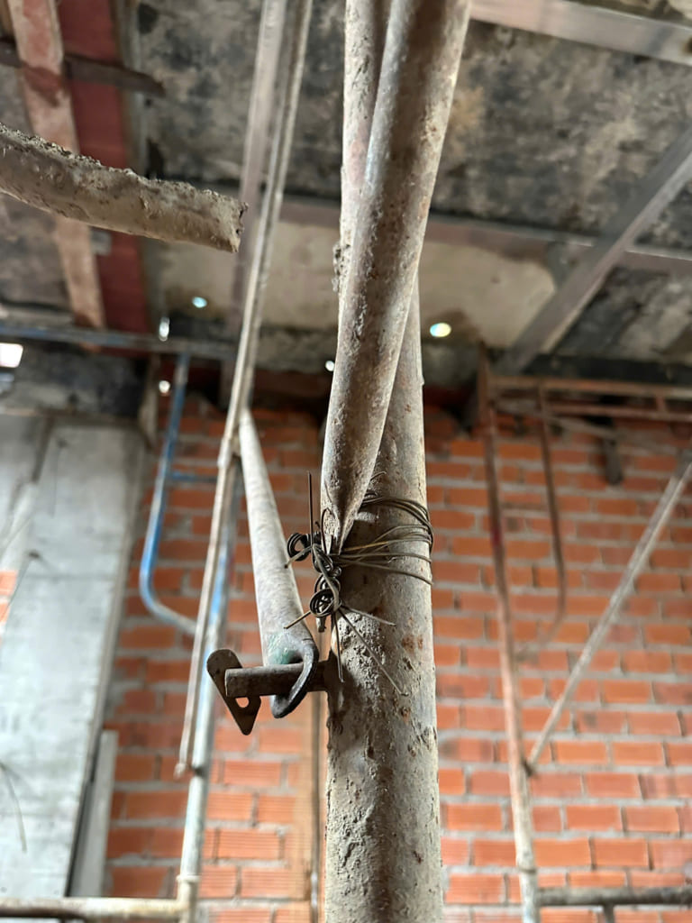 Giằng Tường Là Gì