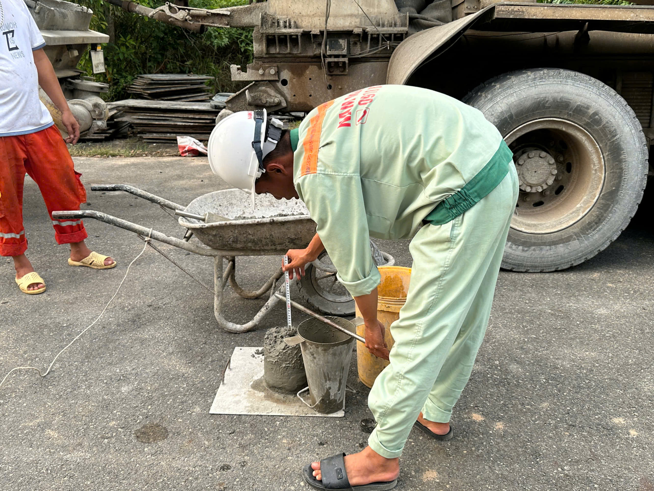BÁO GIÁ XÂY THÔ HCM