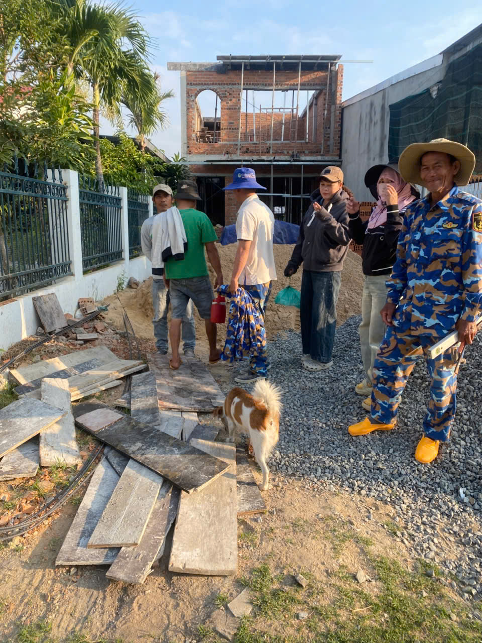 Bàn giao nhà cho anh Tín ở Diên Lạc Diên Khánh