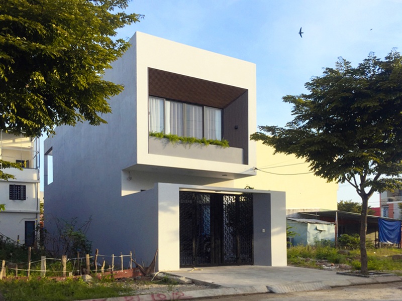 Nhà phố phong cách Minimalism sử dụng các đường thẳng và mảng khối phẳng lớn